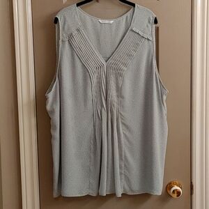 Lightweight Women's Lined Sleeveless Pale Green & White Blouse/Tunic 3X